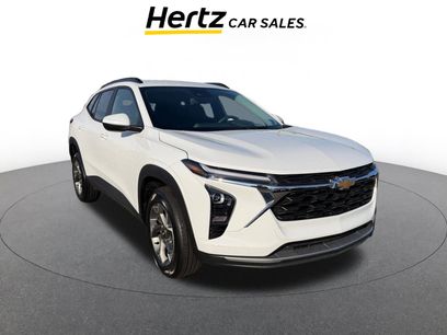 Used 2025 Chevrolet Trax LT