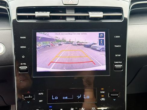 Certified 2024 Hyundai Tucson SEL FWD image 13
