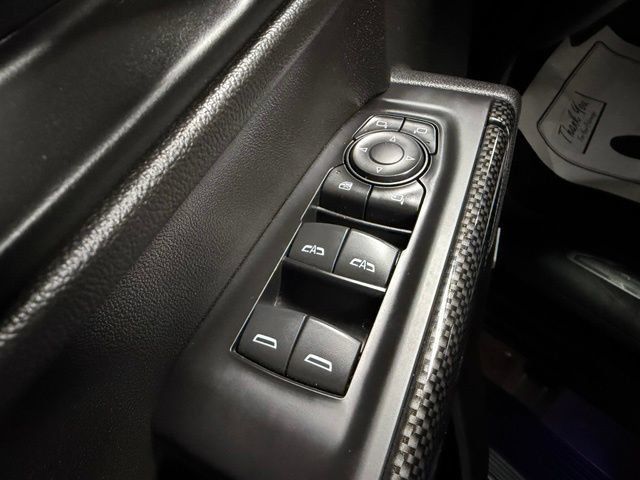 Used 2019 GMC Sierra 1500 SLT w/ SLT Premium Package AWD/4WD image 16