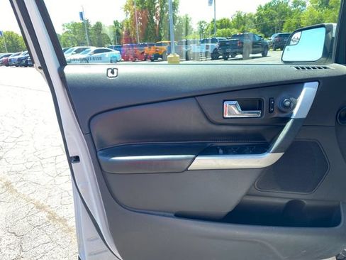 Used 2013 Ford Edge SEL w/ Black-White Styling Pkg FWD image 14