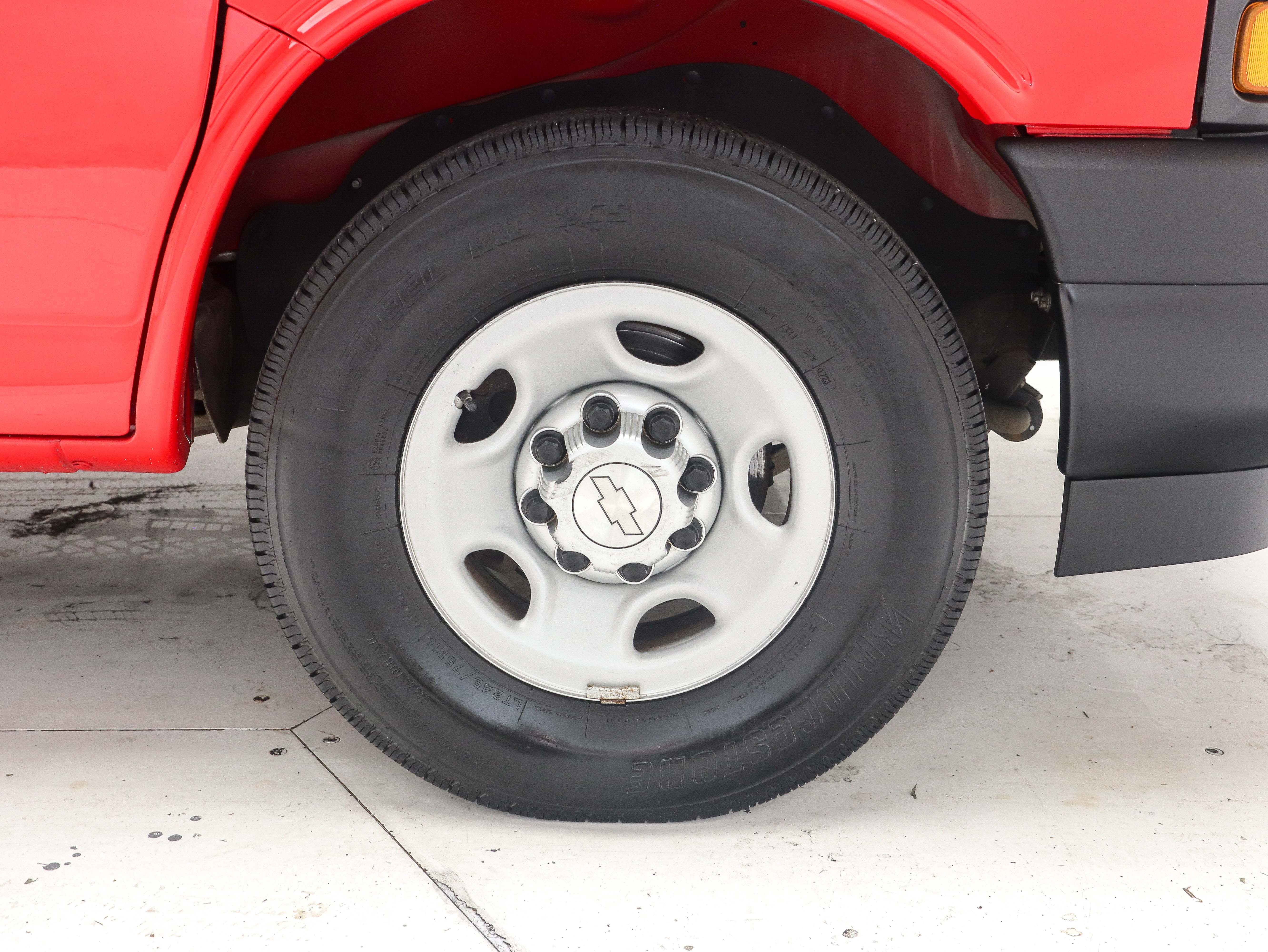 Used 2020 Chevrolet Express 3500 LS RWD image 28