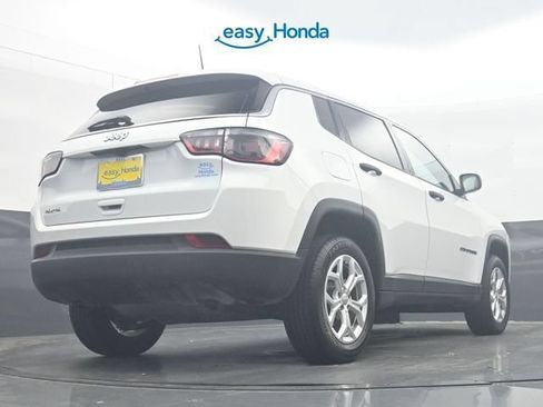 Used 2024 Jeep Compass Sport AWD/4WD image 32