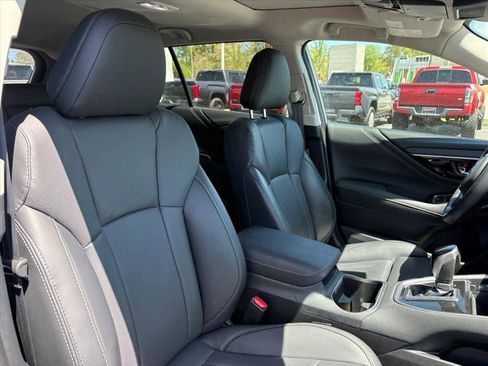 Used 2025 Subaru Outback Limited w/ Popular Package #2 AWD/4WD image 6