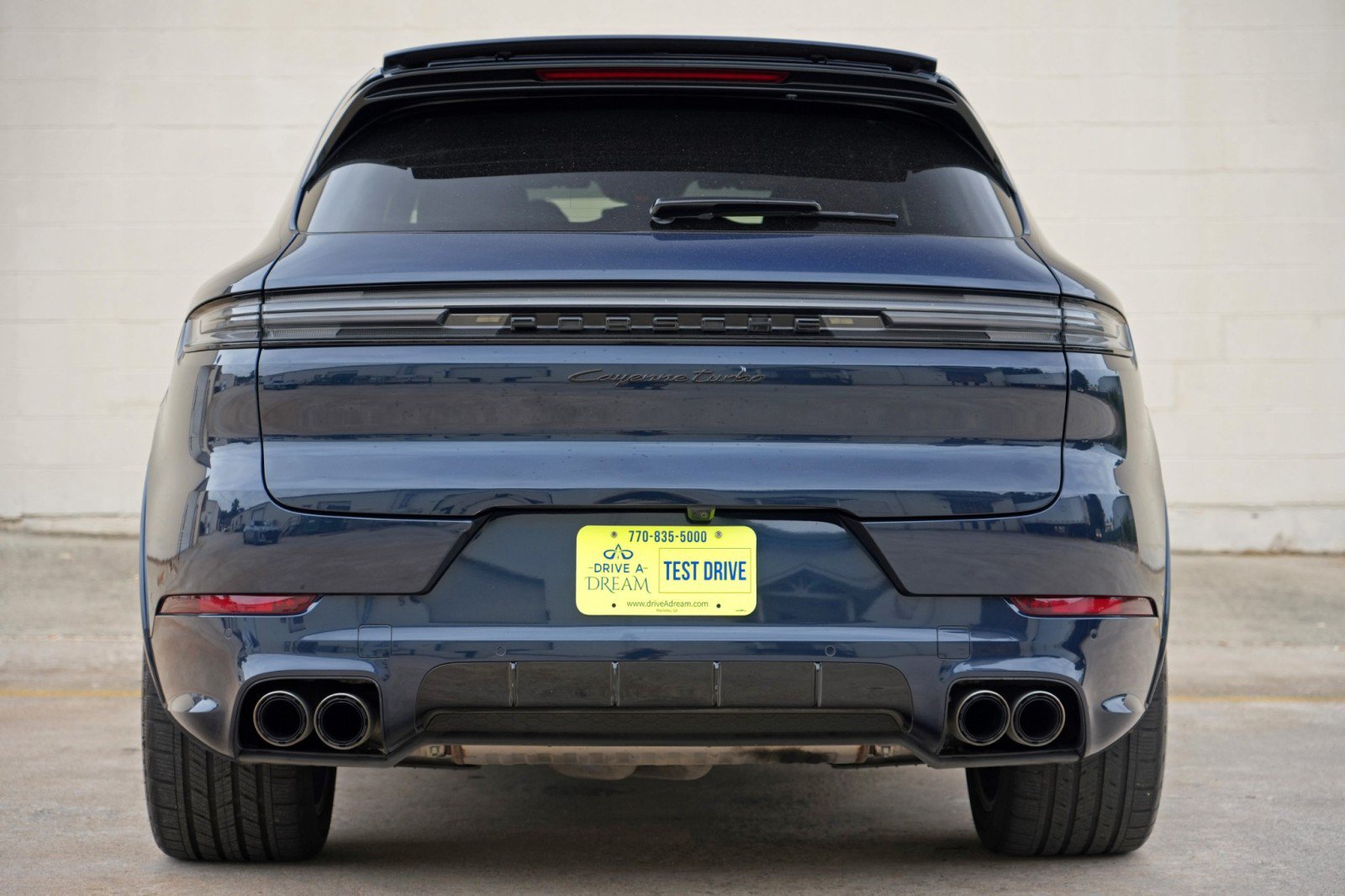 Used 2024 Porsche Cayenne Turbo AWD/4WD image 11