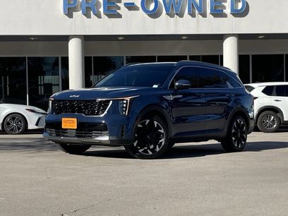 Used 2024 Kia Sorento EX w/ Panoramic Sunroof Package