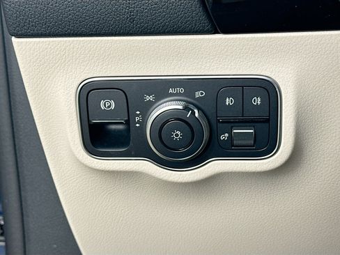 Certified 2023 Mercedes-Benz GLA 250 4MATIC image 10
