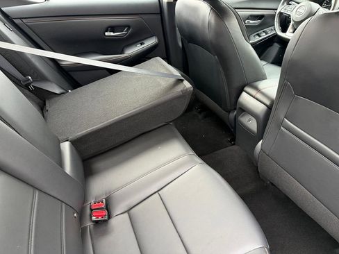 Used 2024 Nissan Sentra SR w/ SR Premium Package image 21