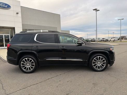 Used 2022 GMC Acadia Denali w/ Denali Ultimate Package image 2
