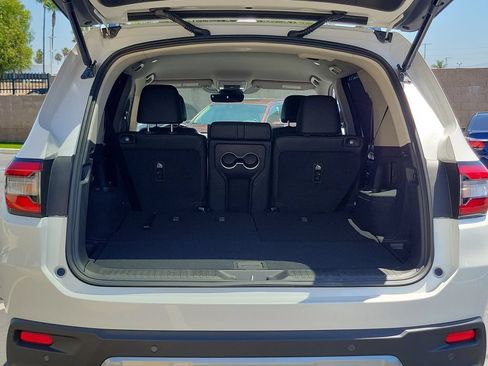 Used 2026 Honda Pilot EX-L image 8