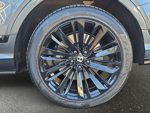Used 2021 Bentley Bentayga Speed AWD/4WD image 38