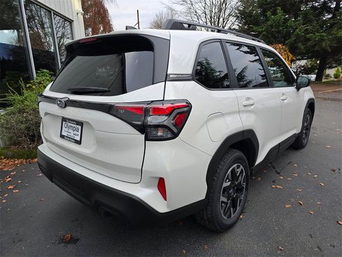 New 2025 Subaru Forester Premium image 4