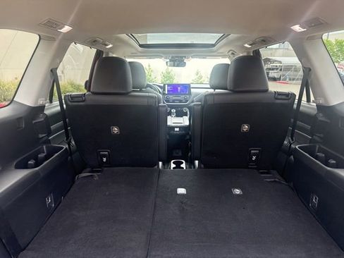 Used 2024 Toyota Grand Highlander AWD image 8