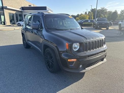 Used 2021 Jeep Renegade Latitude FWD image 3