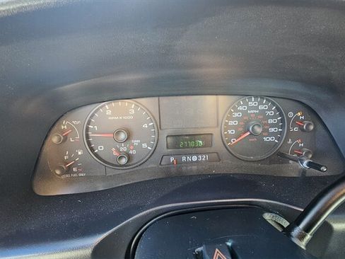 Used 2005 Ford F250 XLT image 8