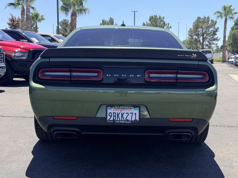 Used 2022 Dodge Challenger R/T Scat Pack RWD image 5