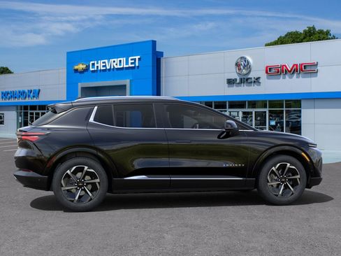 New 2025 Chevrolet Equinox EV LT w/ Convenience Package image 29