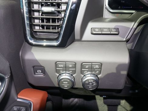 New 2026 GMC Sierra 2500 Denali Ultimate w/ Max Trailering Package AWD/4WD image 27