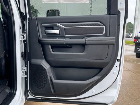 New 2025 RAM 2500 Big Horn image 29