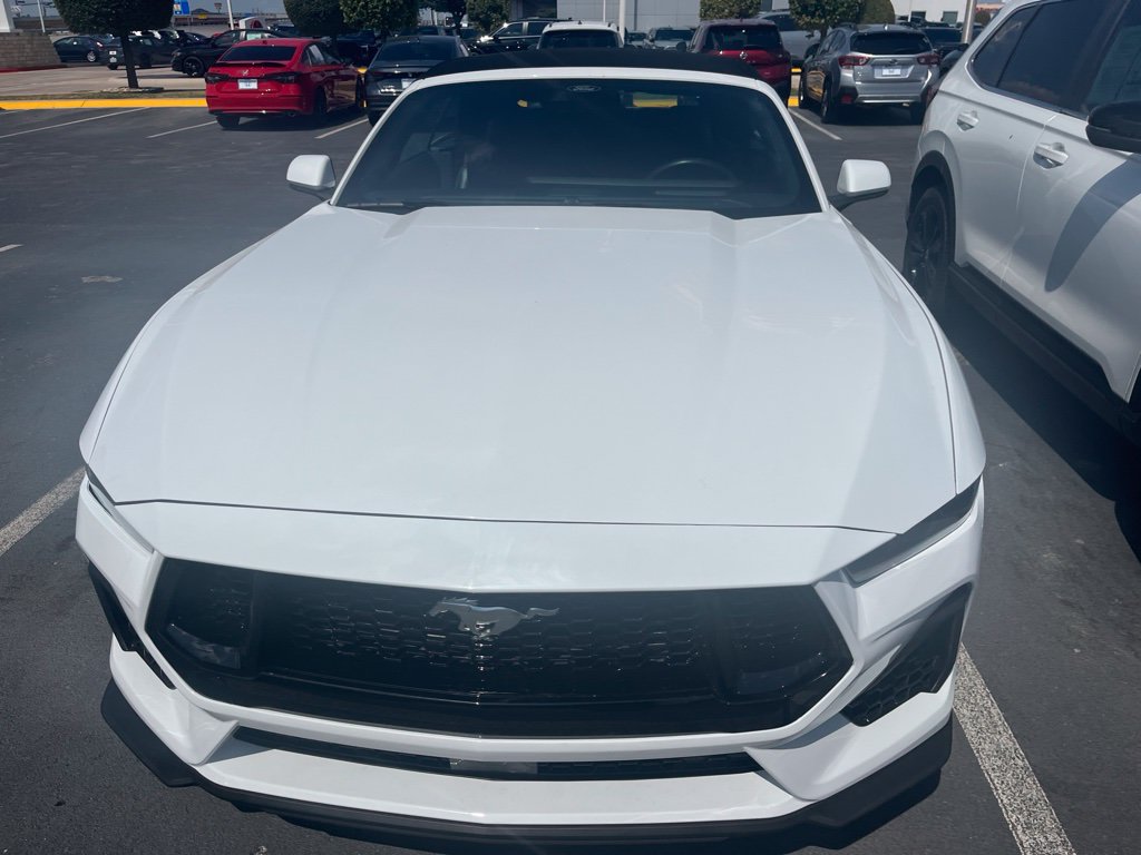 Used 2025 Ford Mustang Premium RWD image 2