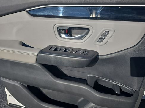 Used 2025 Honda Pilot EX-L image 26