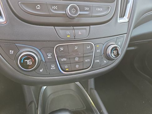 Used 2024 Chevrolet Malibu LT FWD image 27