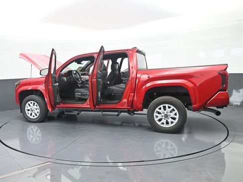 Used 2025 Toyota Tacoma SR5 image 76