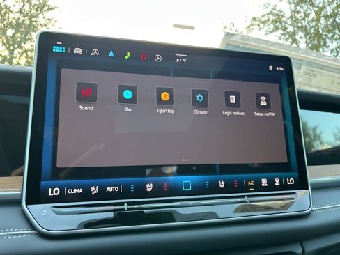 New 2026 Volkswagen Tiguan SEL R-Line image 34