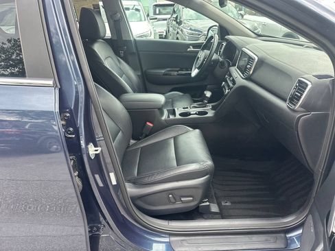 Used 2021 Kia Sportage EX w/ EX Technology Package FWD image 11