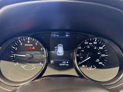 Used 2022 Nissan Rogue Sport SV w/ Technology Package image 9