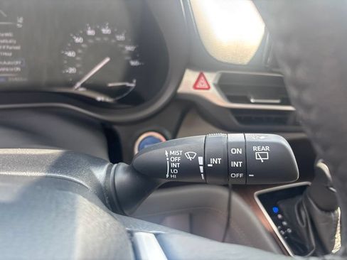 Used 2022 Toyota Sienna XLE FWD image 39