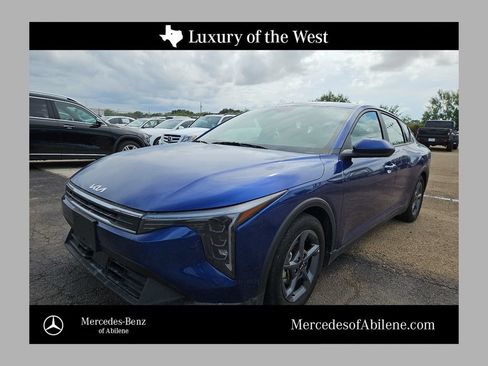 Used 2025 Kia K4 FWD image 1
