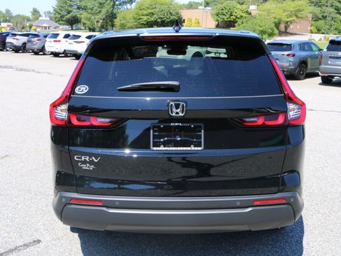 Used 2025 Honda CR-V EX-L image 4