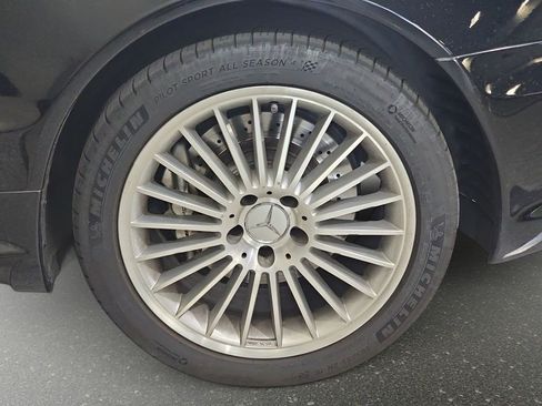 Used 2005 Mercedes-Benz SL 55 AMG image 30