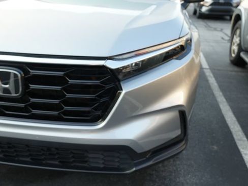 Used 2024 Honda CR-V EX image 10