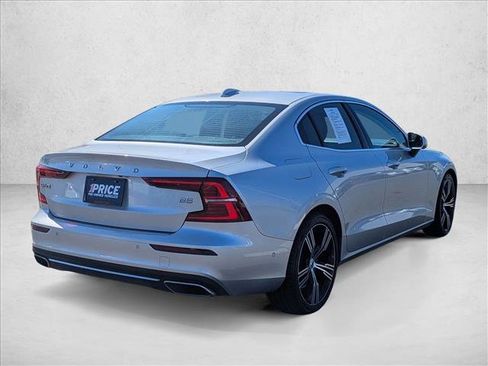 Used 2022 Volvo S60 B5 Inscription w/ Advanced Package image 5