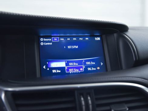 Used 2019 INFINITI QX30 Premium w/ Navigation Package image 19