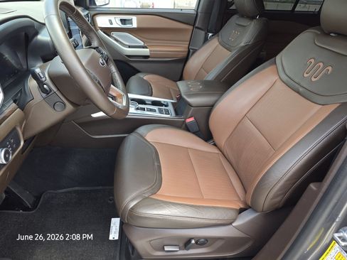 Used 2022 Ford Explorer King Ranch RWD image 13