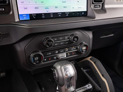 New 2026 Ford Bronco Badlands AWD/4WD image 44