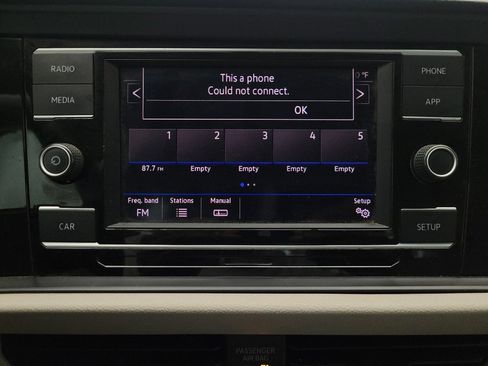 Used 2019 Volkswagen Jetta S image 25