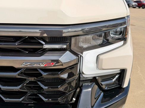 New 2026 Chevrolet Silverado 1500 ZR2 AWD/4WD image 9