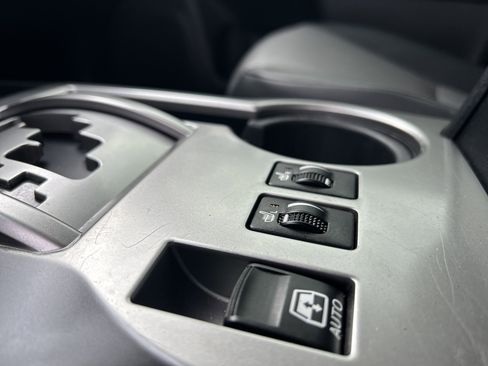 Used 2022 Toyota 4Runner SR5 Premium image 25