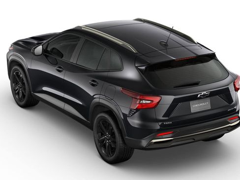 New 2025 Chevrolet Trax ACTIV w/ Sunroof Package image 61