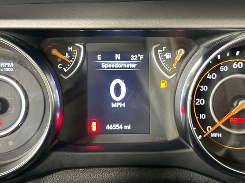 Used 2021 Jeep Wrangler Sport image 17