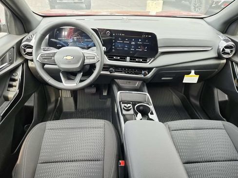 New 2027 Chevrolet Equinox LT FWD image 9