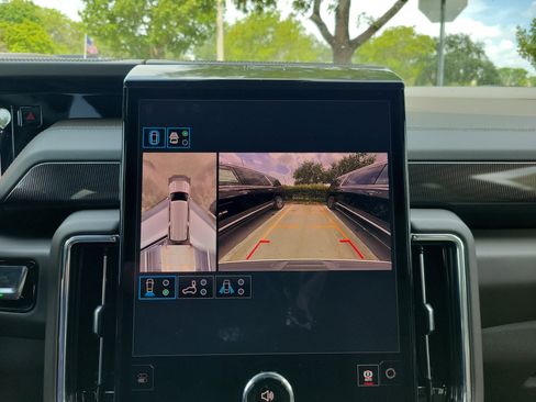 New 2026 GMC Yukon XL Elevation RWD image 13