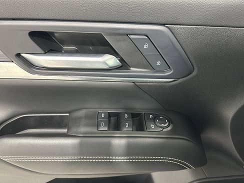 Used 2025 GMC Terrain Elevation image 20