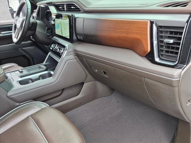 Used 2025 GMC Sierra 2500 Denali w/ Denali Reserve Package AWD/4WD image 21