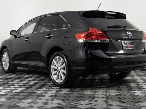 Used 2012 Toyota Venza XLE w/ XLE Premium Pkg image 4