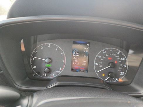 Used 2024 Toyota Corolla Cross SE image 20