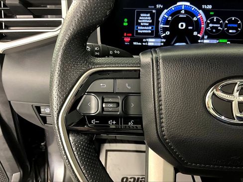 Used 2023 Toyota Tundra Limited w/ Power Package image 23